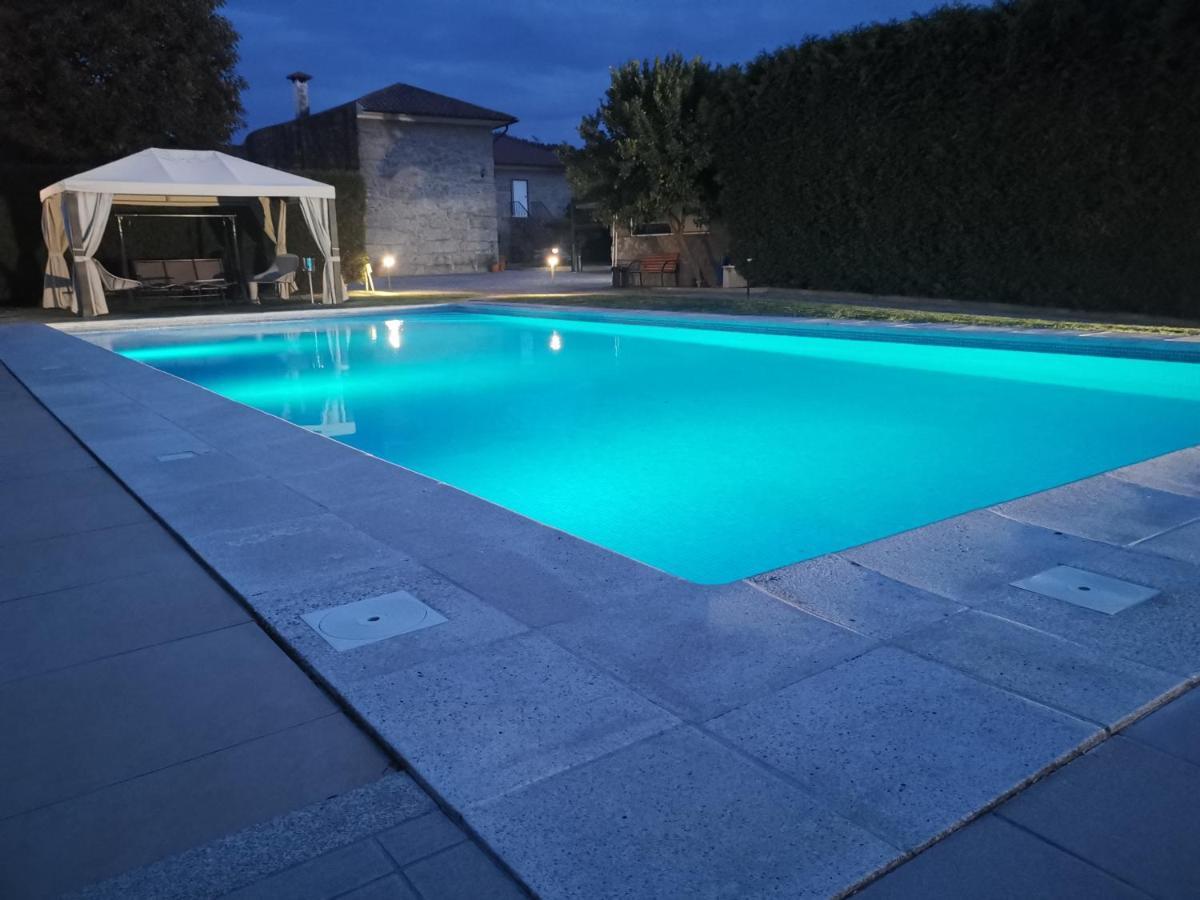 Póvoa de Lanhoso Villa Moura - Pool & Jacuzzi מראה חיצוני תמונה
