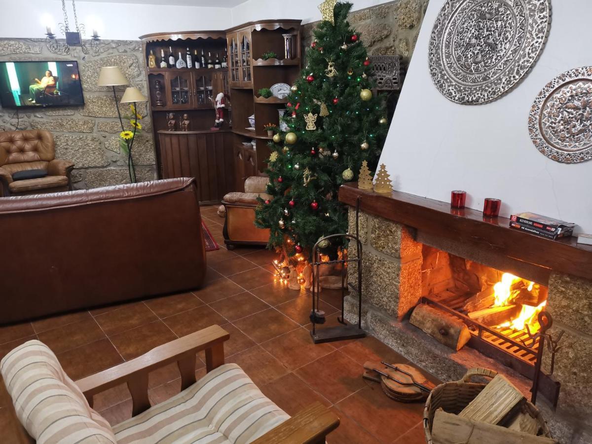 Póvoa de Lanhoso Villa Moura - Pool & Jacuzzi מראה חיצוני תמונה