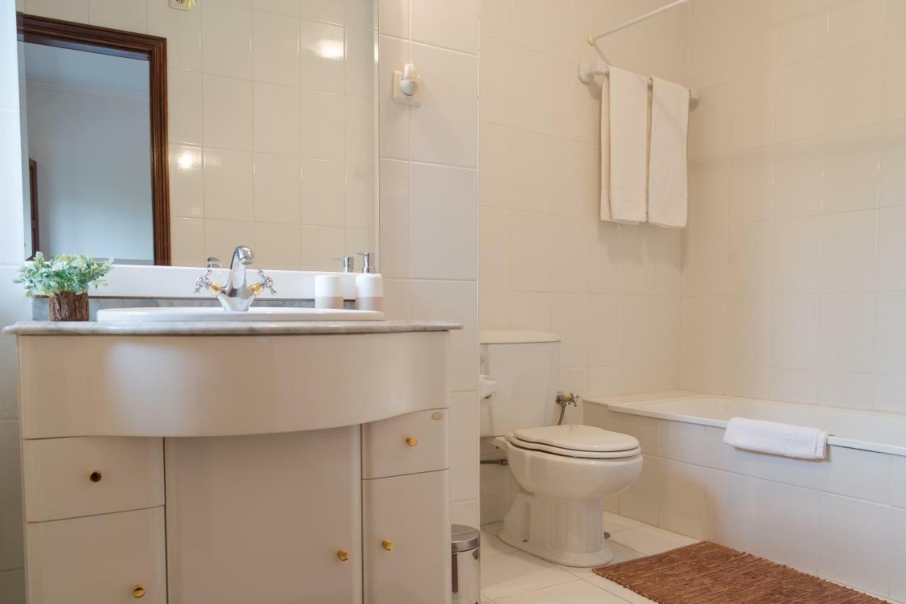 Póvoa de Lanhoso Villa Moura - Pool & Jacuzzi מראה חיצוני תמונה