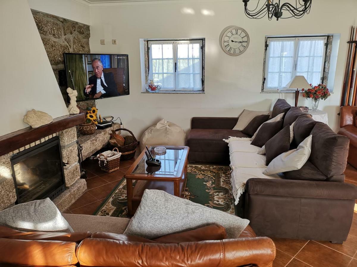 Póvoa de Lanhoso Villa Moura - Pool & Jacuzzi מראה חיצוני תמונה